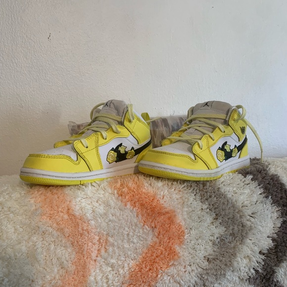 Nike | Shoes | Nike Air Jordan Yellow 